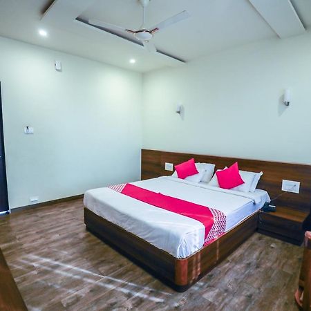 Hotel The Cult Hubli Buitenkant foto