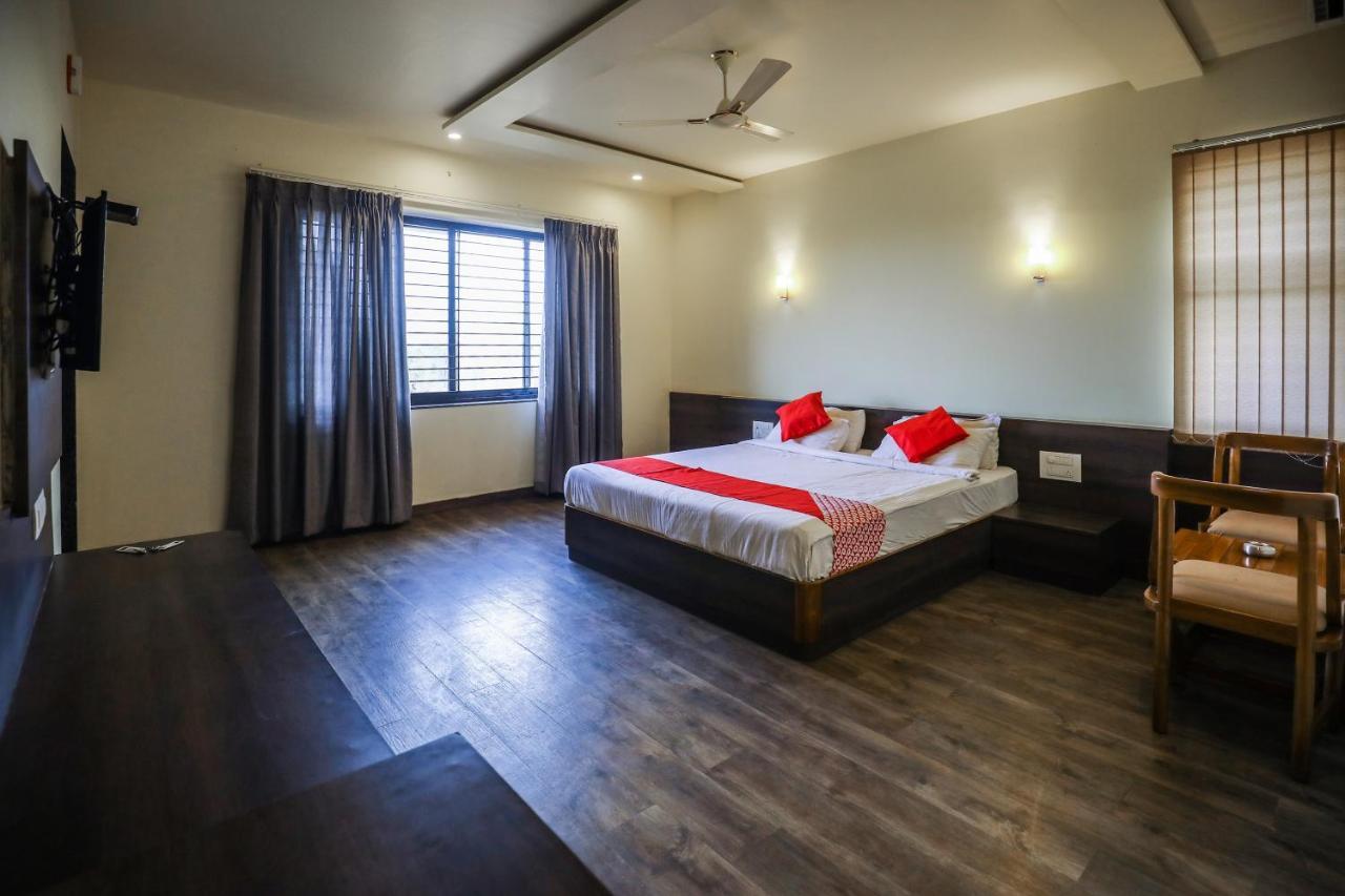 Hotel The Cult Hubli Buitenkant foto