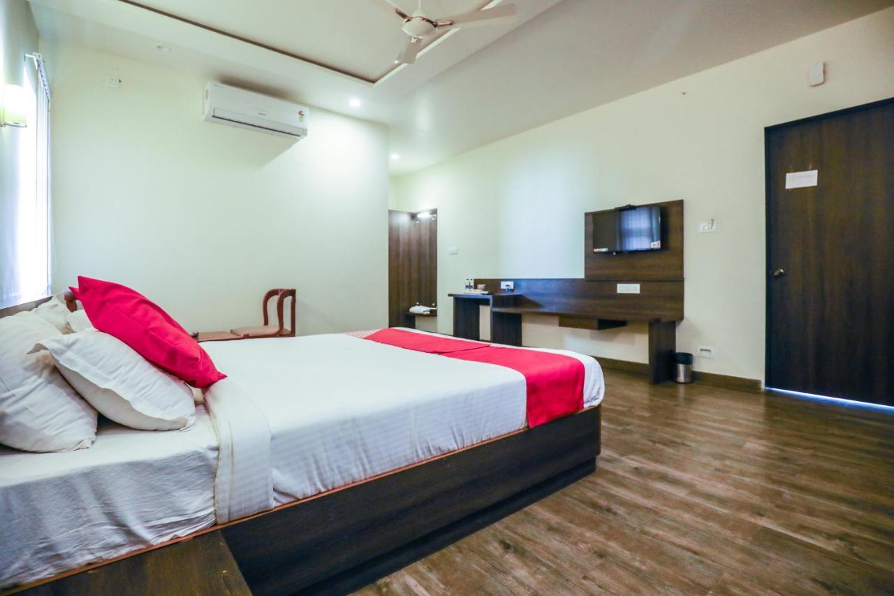 Hotel The Cult Hubli Buitenkant foto