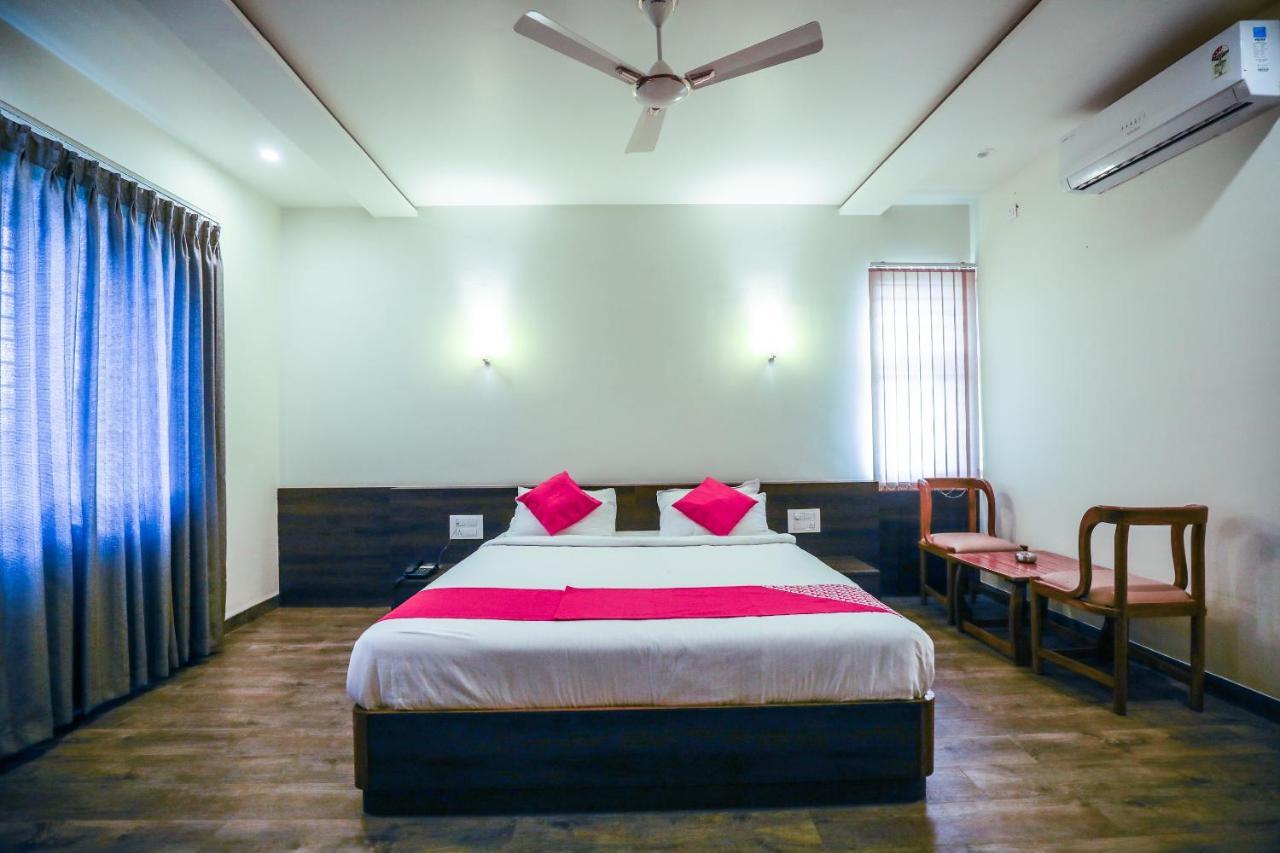 Hotel The Cult Hubli Buitenkant foto