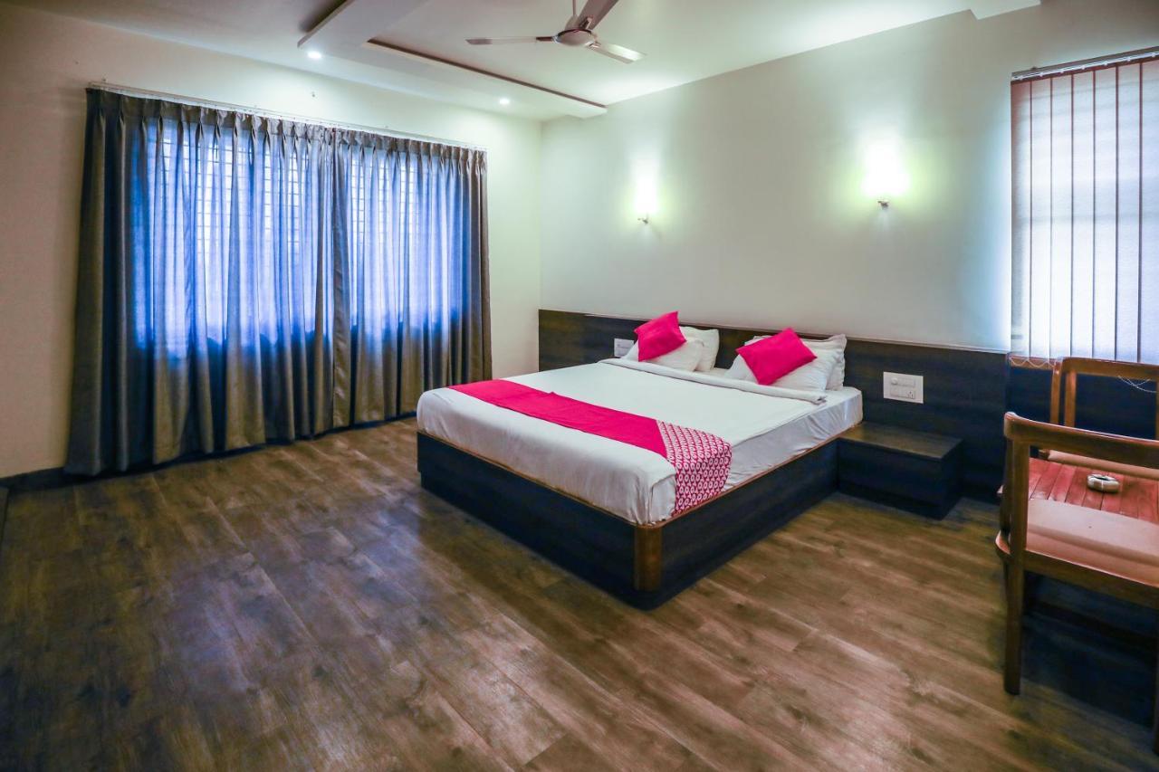 Hotel The Cult Hubli Buitenkant foto