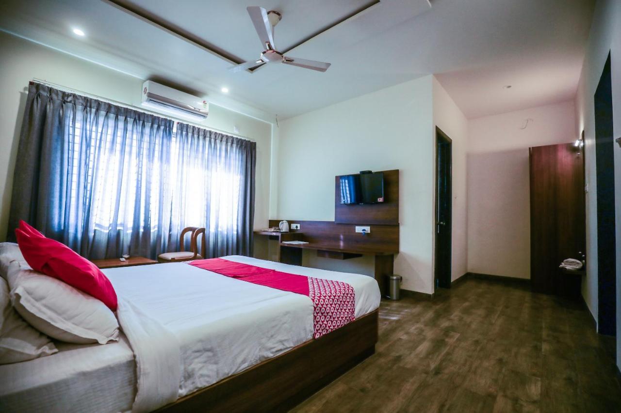 Hotel The Cult Hubli Buitenkant foto
